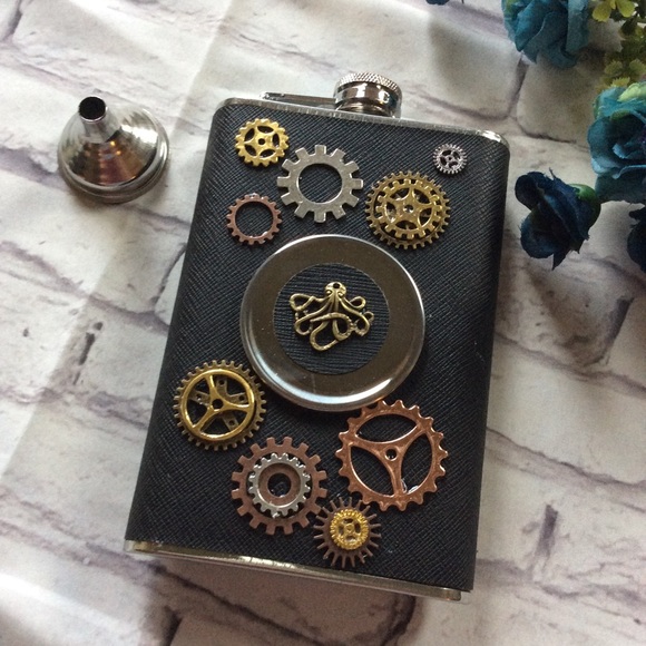 🌸 STEAMPUNK FLASK GEARS SHOT GLASS SET VINTAGE CUSTOM CUP MUG COOL GIFT SPECIAL - Picture 2 of 8